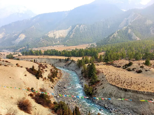The Marsyangdi valley between Humde and Braga